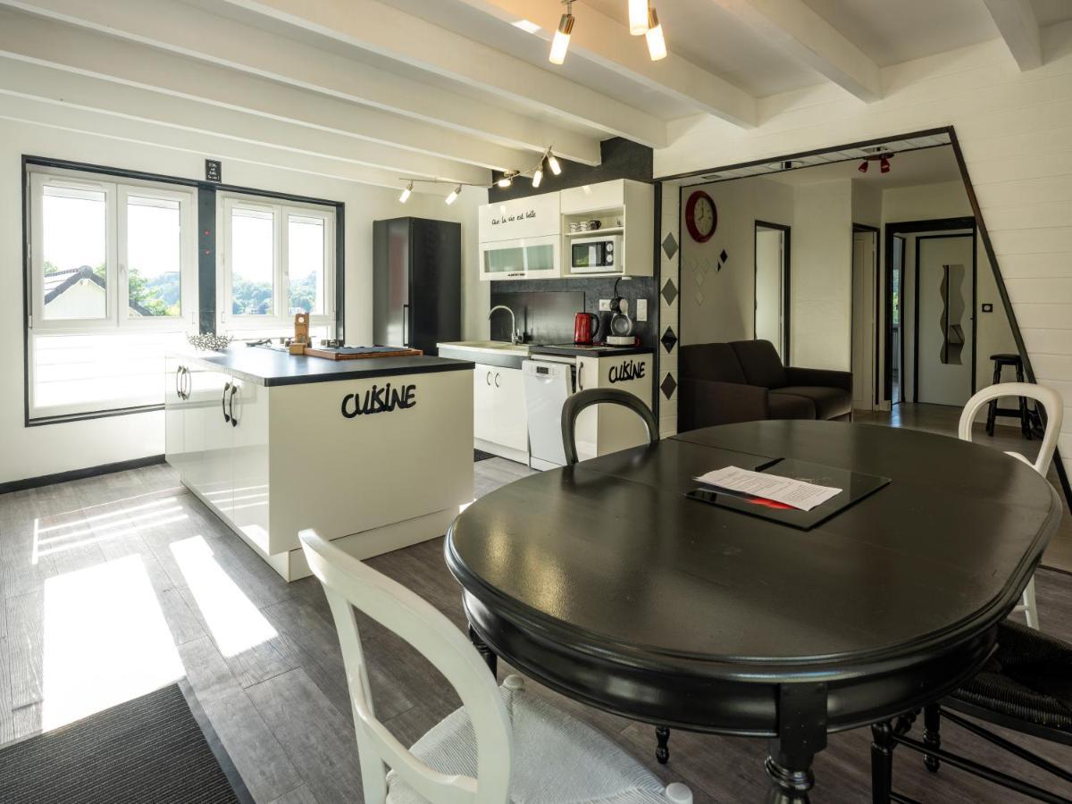 Stunning 4-Bed House In La Bourboule Villa Ngoại thất bức ảnh